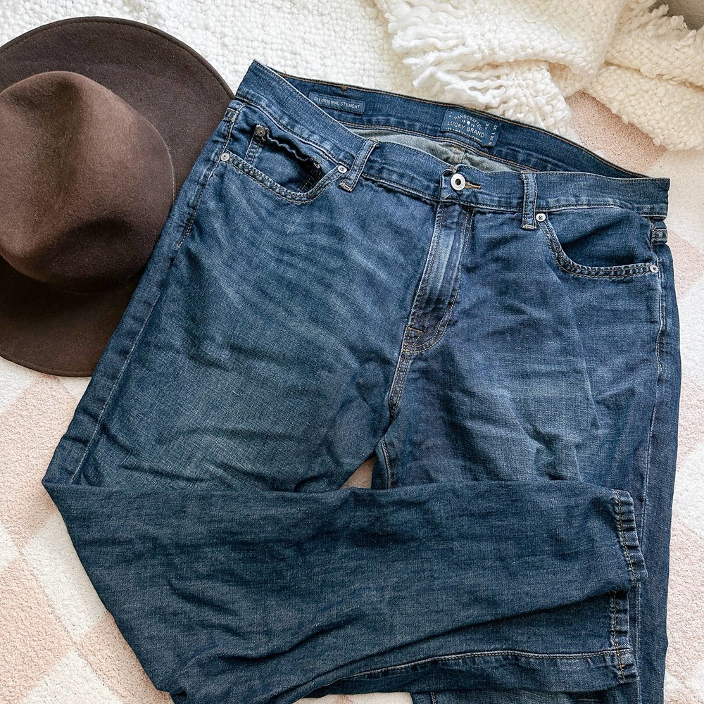 Lucky Brand 36 W 32 L 221 Original Straight Leg Dark Jean Mens